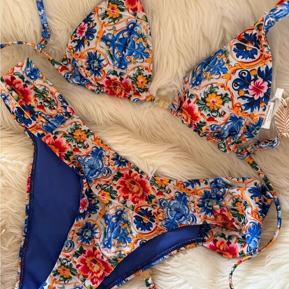 Colorful Floral Bikini Set - Picture 2 of 3